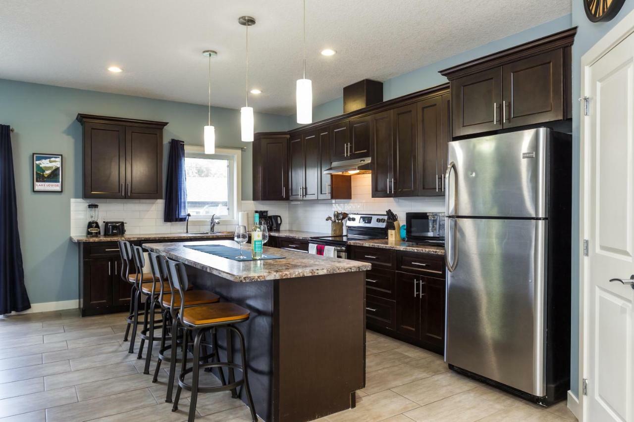 Mountain House Edmonton