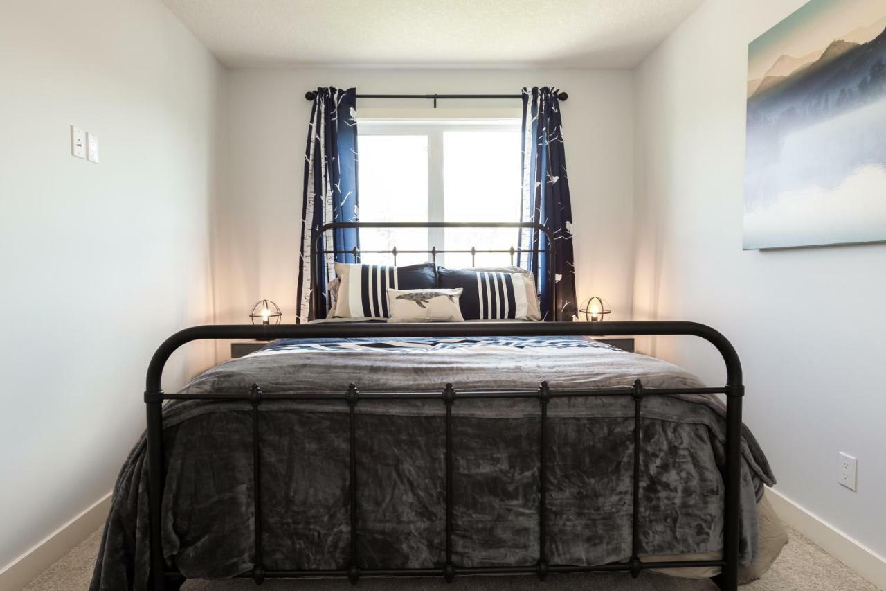 Mountain House * Edmonton